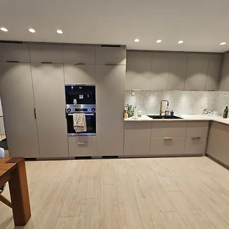 Villa Modern 6 Bedroom House Tromsø