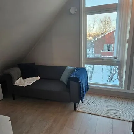 Modern 6 Bedroom House