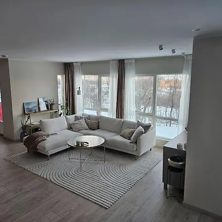 Modern 6 Bedroom House *