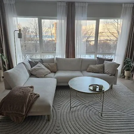 Villa Modern 6 Bedroom House Tromsø